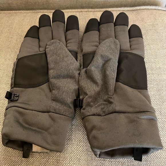 Uniqlo Accessories Uniqlo Grey Winter Gloves Poshmark